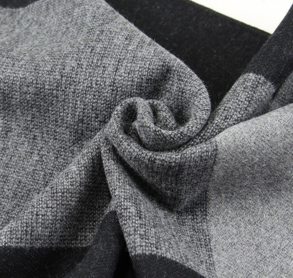 scarves - Essential Scarf - Grentica - AEVEAx